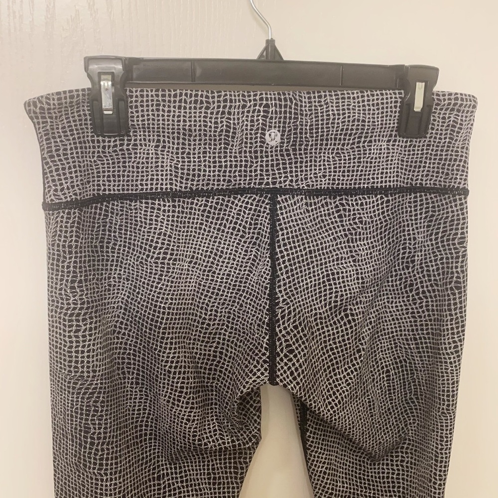 LULULEMON leggings black white reflective logo - Picture 5 of 14